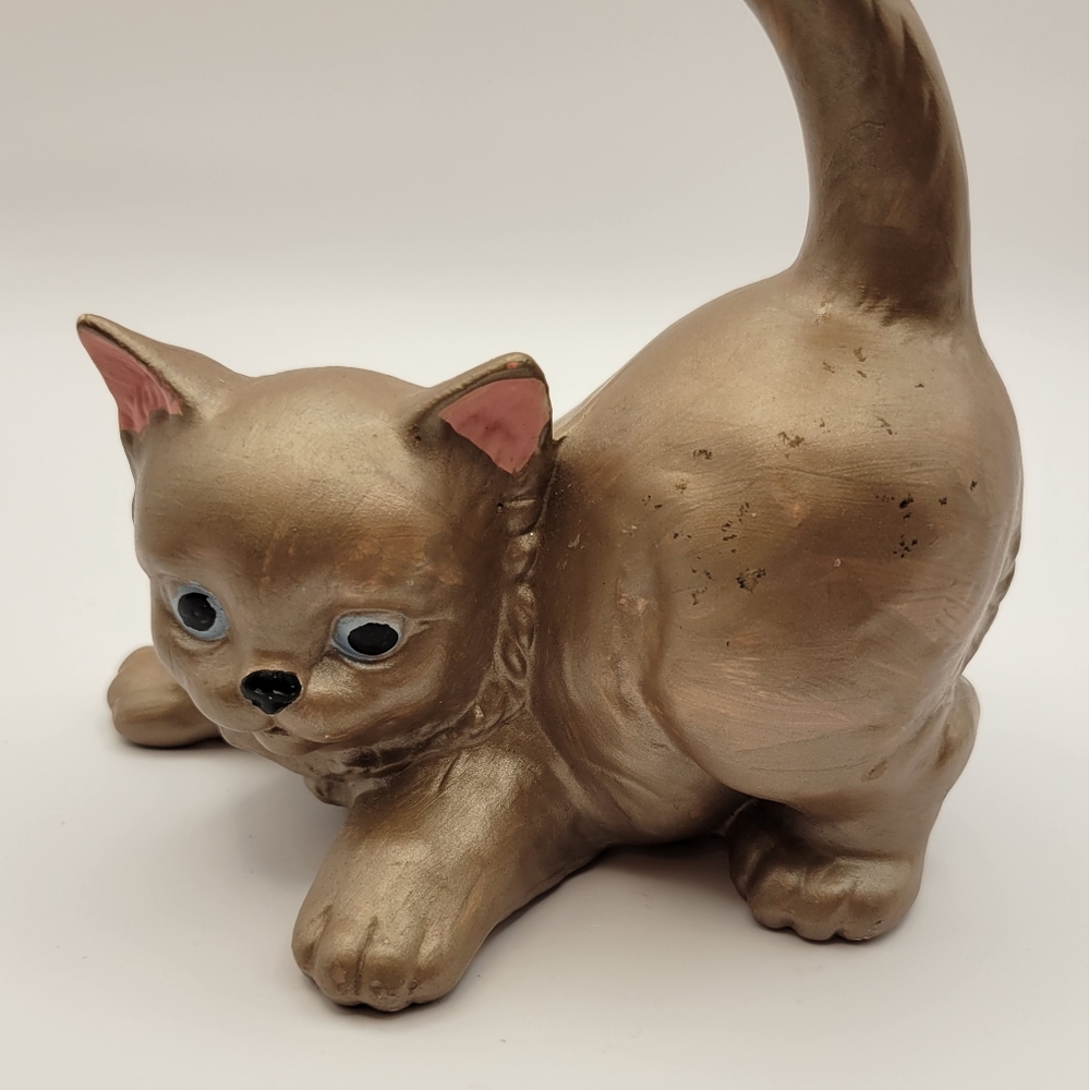 Vintage 1970s Handpainted Ceramic Cat 🐈. Holland Mold.